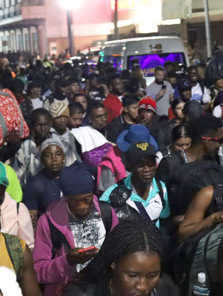 "Génesis 2026": Cientos de migrantes abandonan Tapachula tras fracaso de la COMAR