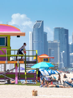 Miami Beach prohíbe fumar en la playa desde el 1 de enero, con una excepción