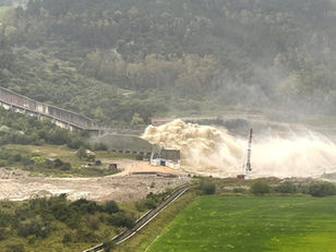 Un puente colapsa en Italia tras el desbordamiento de un río por las lluvias