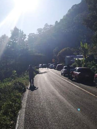 Otro bloqueo en Oxchuc, causa molestia en la población