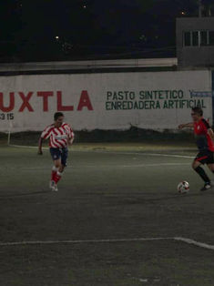 Parabrisas FC se impone