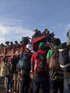 Más de siete mil hondureños de caravana migrante han regresado a su país