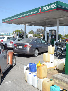 Pemex llama a evitar compras de pánico
