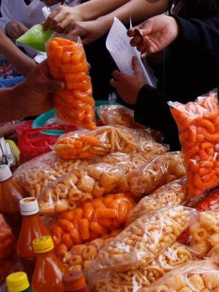 Prohibirán comida chatarra en el retorno a clases