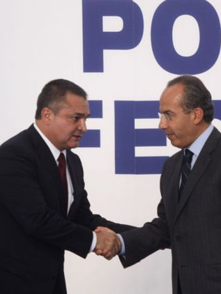 Niega Calderón que supiera de nexos de García Luna con el narco