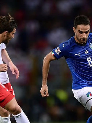 Italia suma triunfo, al fin