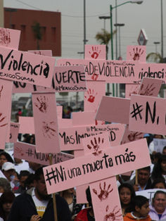 En México asesinan a nueve mujeres cada día