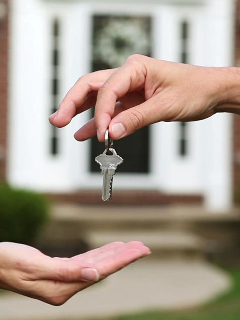 Son las mujeres quienes más compran inmuebles en México