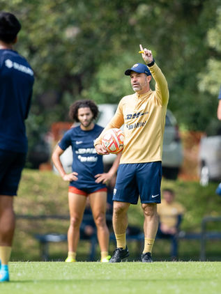 Echan mano de cantera