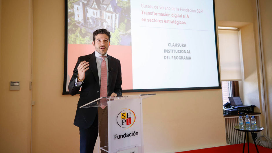 España lidera la regulación global de la IA y trabaja con Europa para blindar los derechos humanos