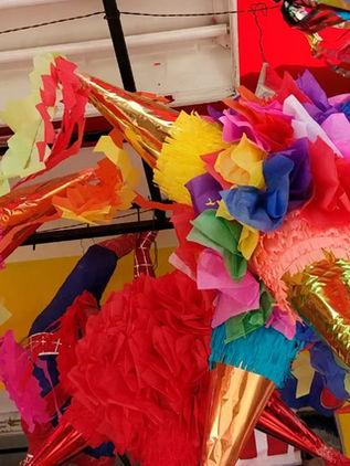 Sigue vigente la tradicional piñata