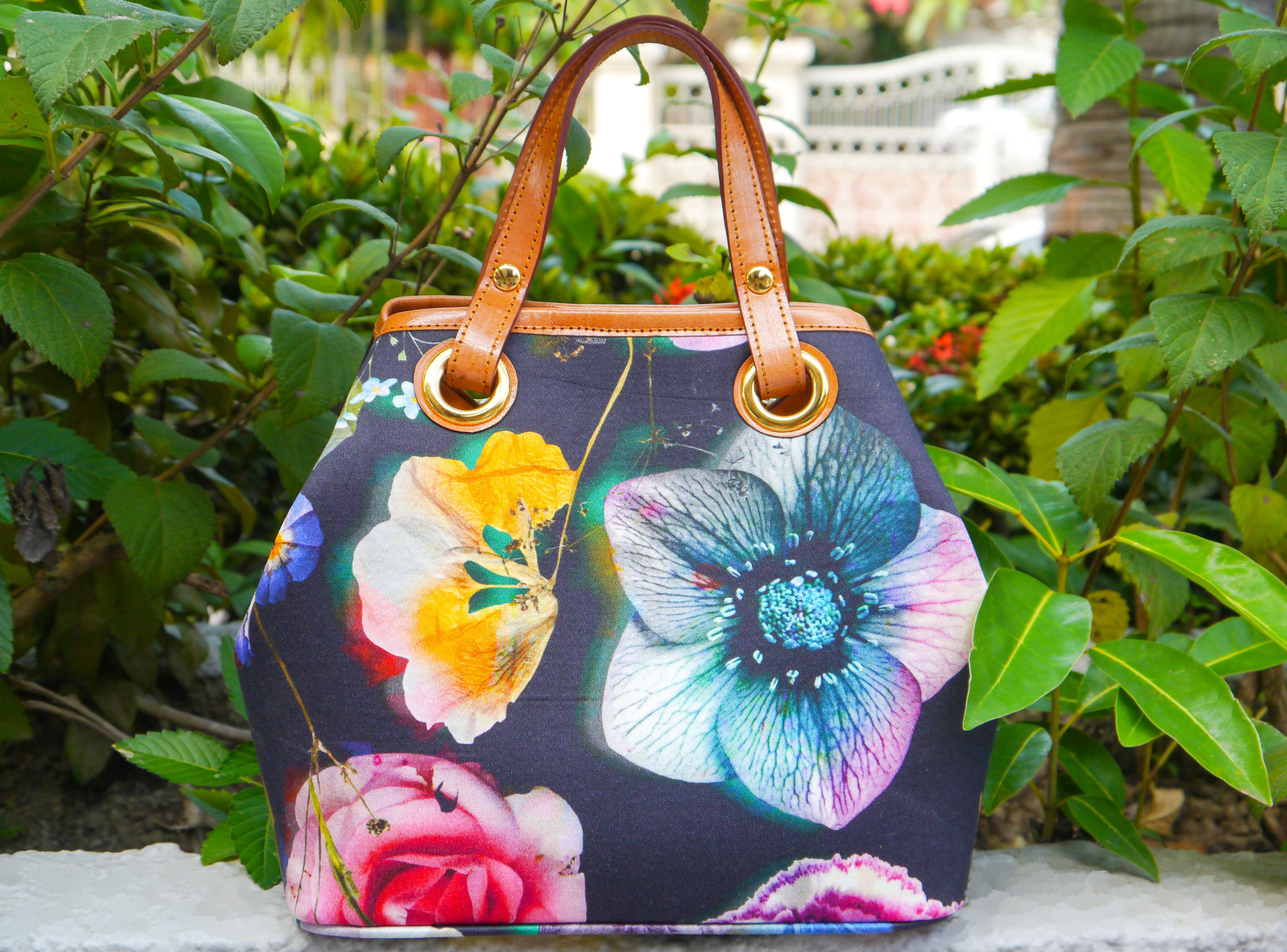 Mini Bucket - Fluorescent Flora B