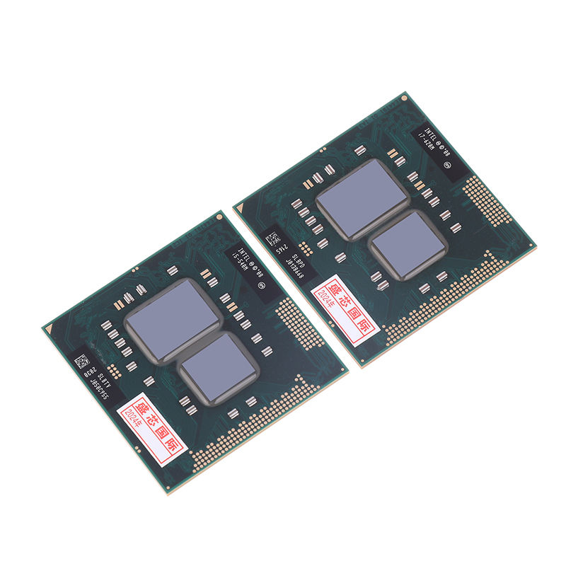 cpu intel i5 i7 laptop em close-up, detalhe dos contatos metálicos para instalação.