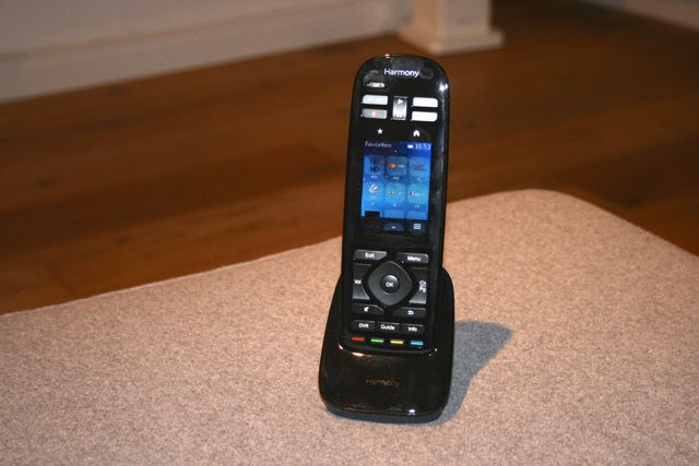 Logitech Harmony in Wohnzimmer