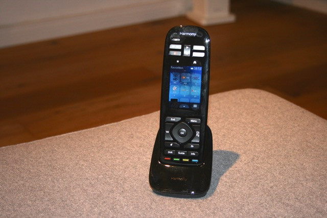 Logitech Harmony in Wohnzimmer