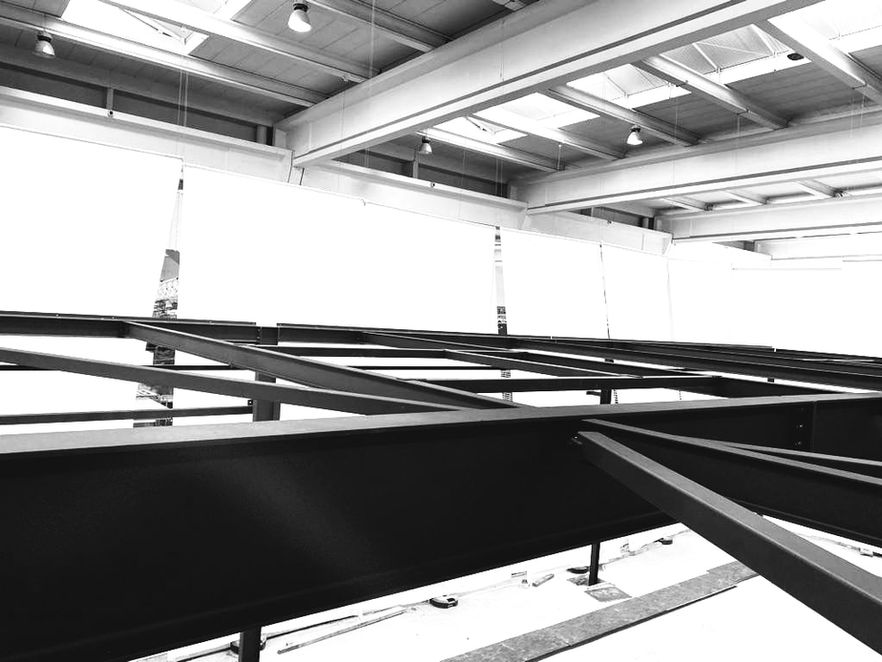 Acier, batiment acier, batiment charpente, charpente metallique auvergne, paris charpente metallique, structures metalliques france, metal france