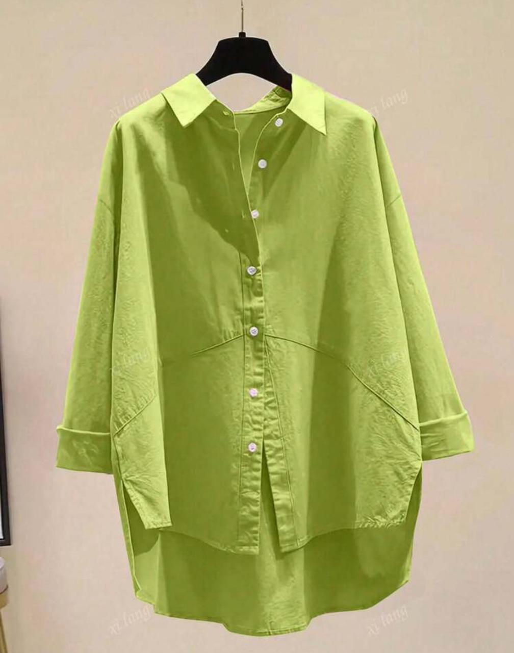 Blusa básica de botoões (verde)