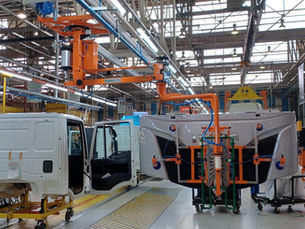 Manipuladores Pneumáticos na Manufatura Automotiva