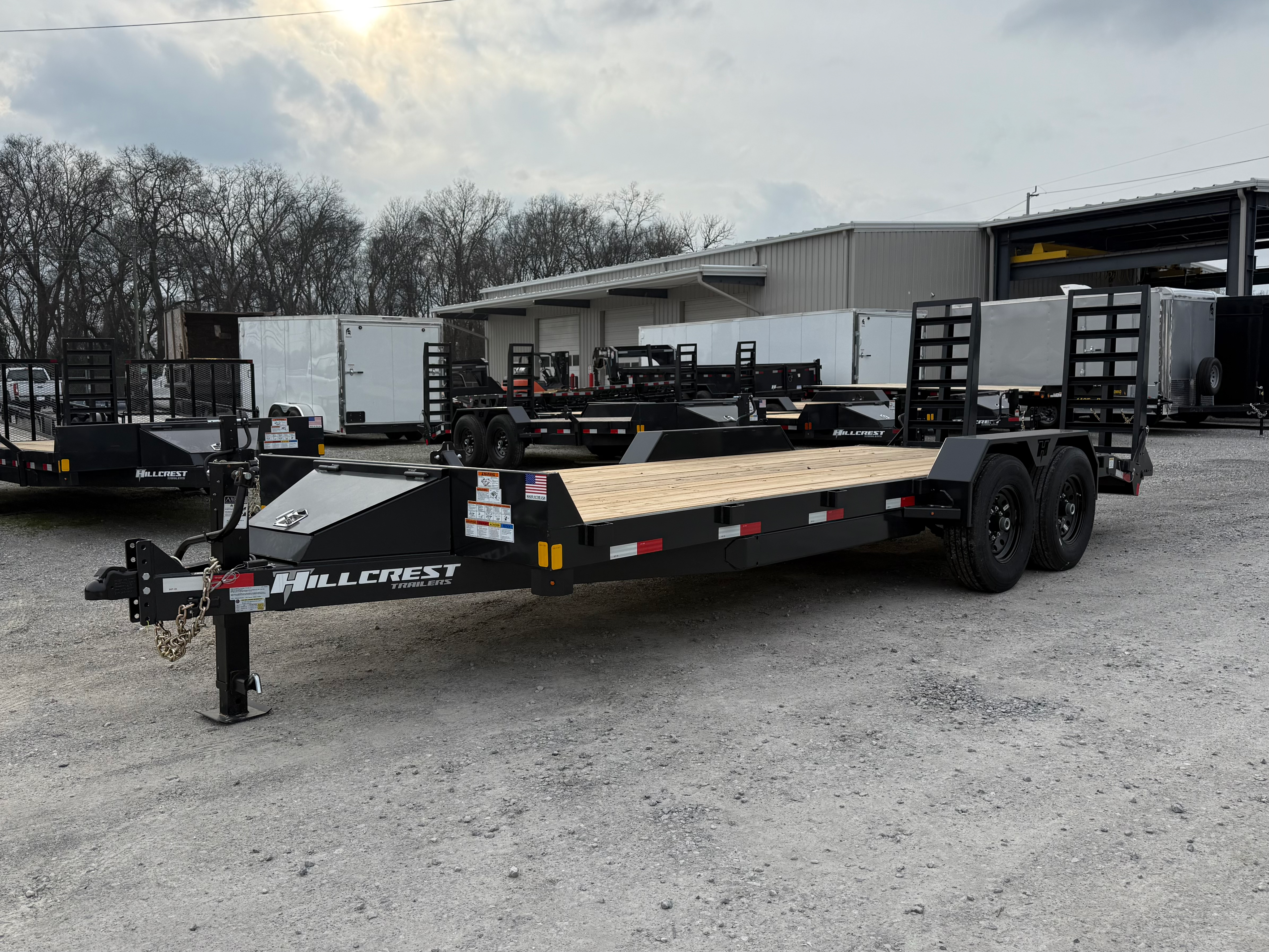 HILLCREST 16K 18+2 W/ RAMPS