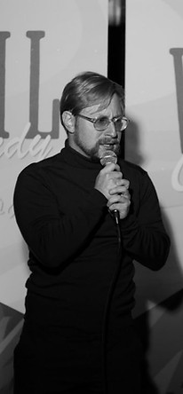 Vail stand up comedy chet tilly.jpg