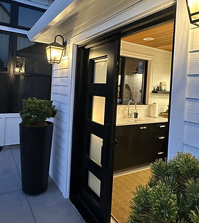 Mancave or she-shed building