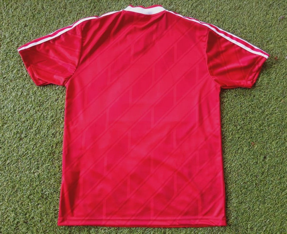 Thumbnail: Stuttgart 1987-88 away shirt