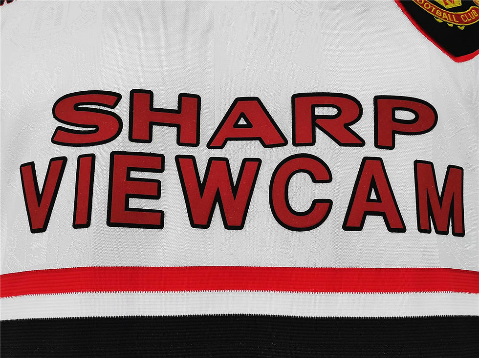 Thumbnail: Manchester United 1998-99 away retro shirt