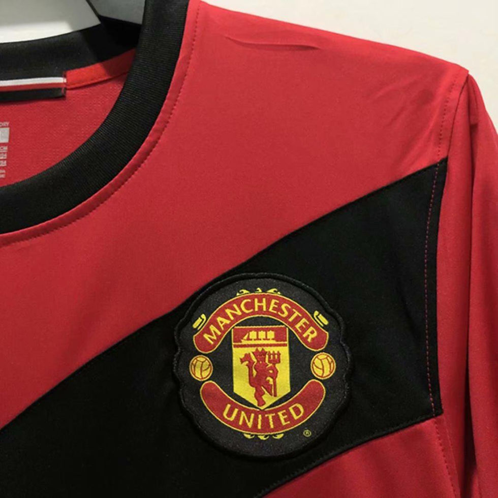 Thumbnail: Manchester United 2009-10 home shirt long sleeves