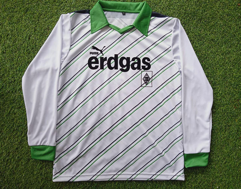 Borussia Mönchengladbach 1986-87 home shirt ERDGAS long sleeve