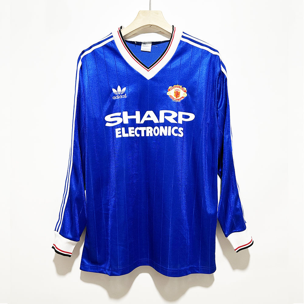 Manchester United 1982-83 away blue shirt long sleeve