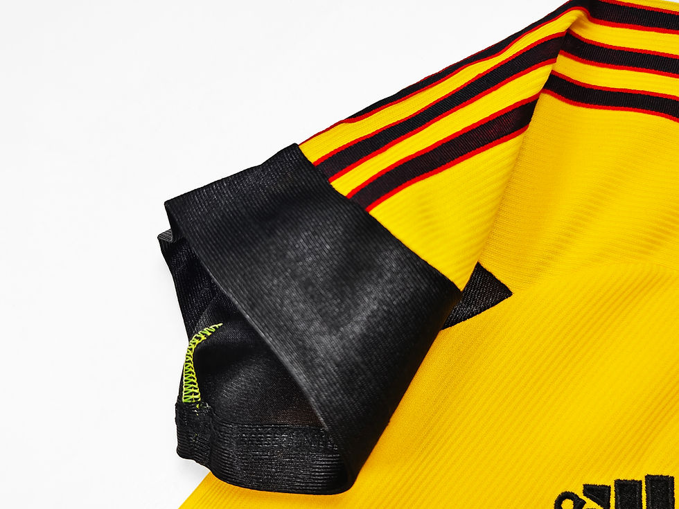 Thumbnail: AC Milan 1999-00 Fourth Shirt – Centenary Edition