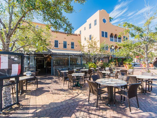 Outdoor Garden Terrace at Bevardi's Salute