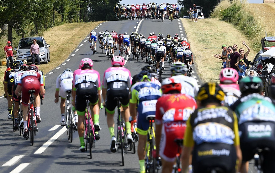 Echelons during Tour de France 2019