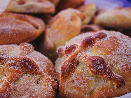 Chef Manuel Bribiesca: Pan de Muerto, El Delicioso Sabor de la Tradición Mexicana