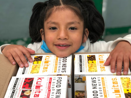 Food News y Comunal tienden mano a los Hogares Providencia