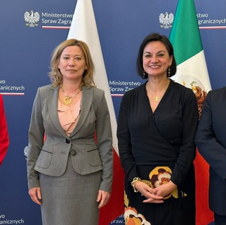México consolida vínculos económicos y de cooperación con República Checa y Polonia