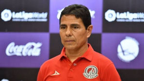 Alfonso Sosa deja de ser DT del Atlético de San Luis