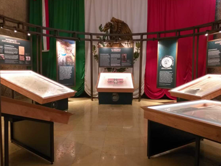 Tlaxcala despidió la exposición de banderas históricas de México; continúa su itinerancia 