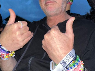 ¿Swiftie? Alfonso Cuarón se une a la multitud en el concierto de Taylor Swift en CDMX