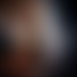 She No More lanza "Happy XMAS (War is Over)