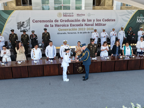 En un acto cargado de simbolismo institucional, la Heroica Escuela Naval Militar de Alvarado, Veracruz, despidió este domingo a la generación 2022-2026 de cadetes.