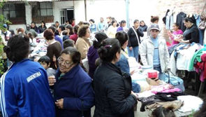 Argentinos recurren a trueque a causa de la pobreza