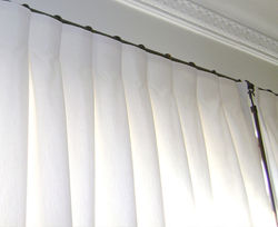 cortina pinza invertida