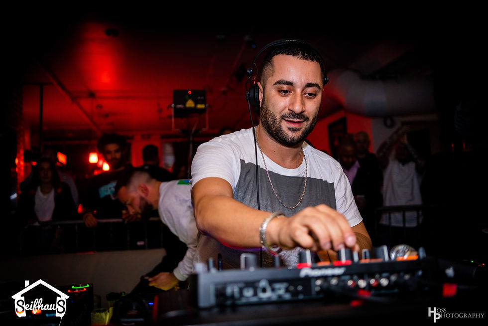 Joseph Capriati _ Bar Standard (Seifhaus