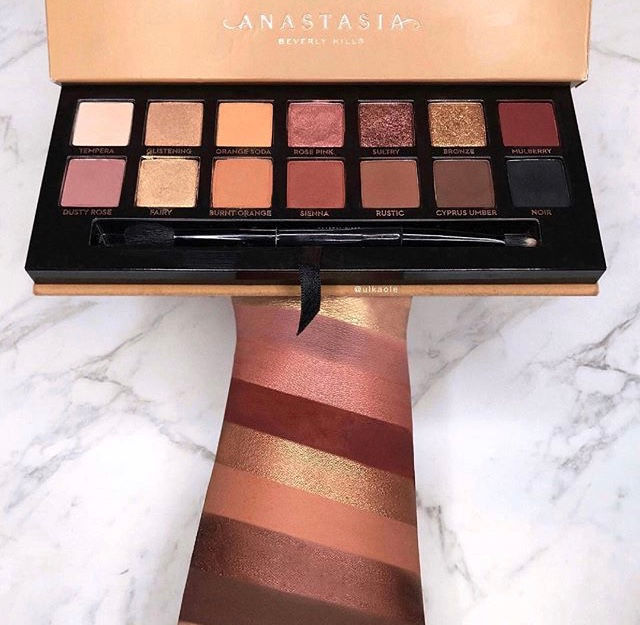 Miniatura: ANASTASIA BEVERLY HILLS SOFT GLAM EYE SHADOW PALETTE