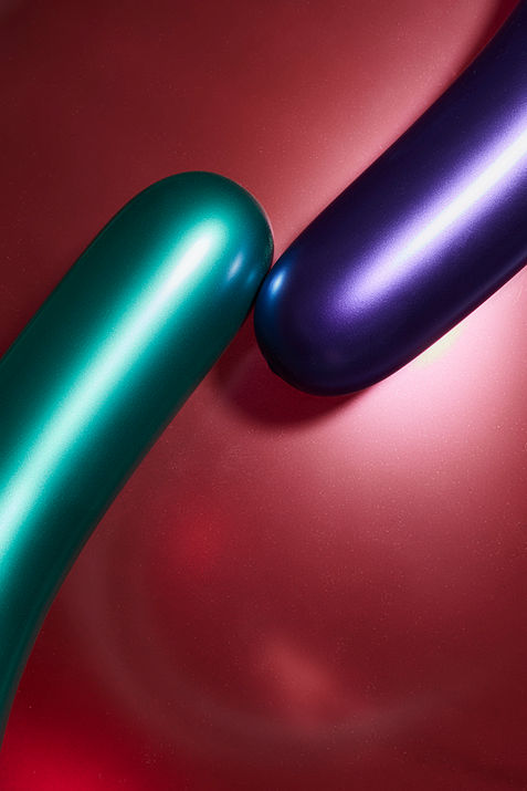 Metallic Ballons erotische Szene,  Kunst Still Life, 


