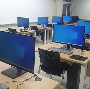 서울공업고등학교_실습실_컴퓨터