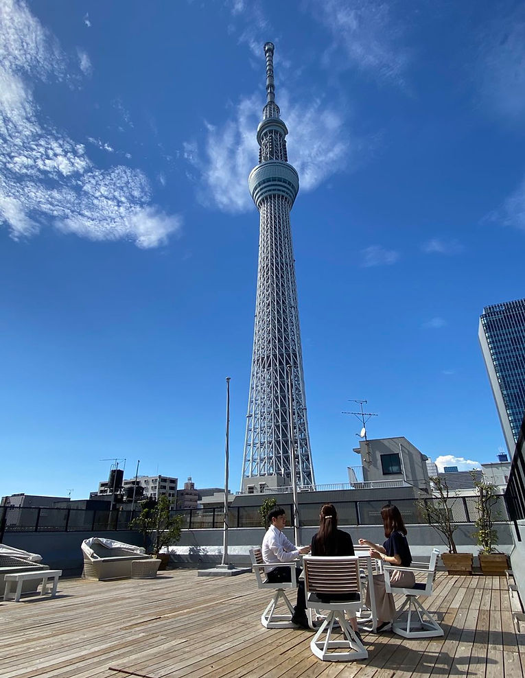 社員画像.jpg