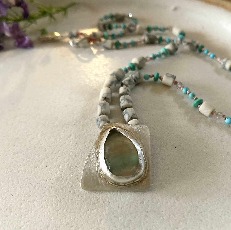 Thumbnail: Fluorite beaded necklace