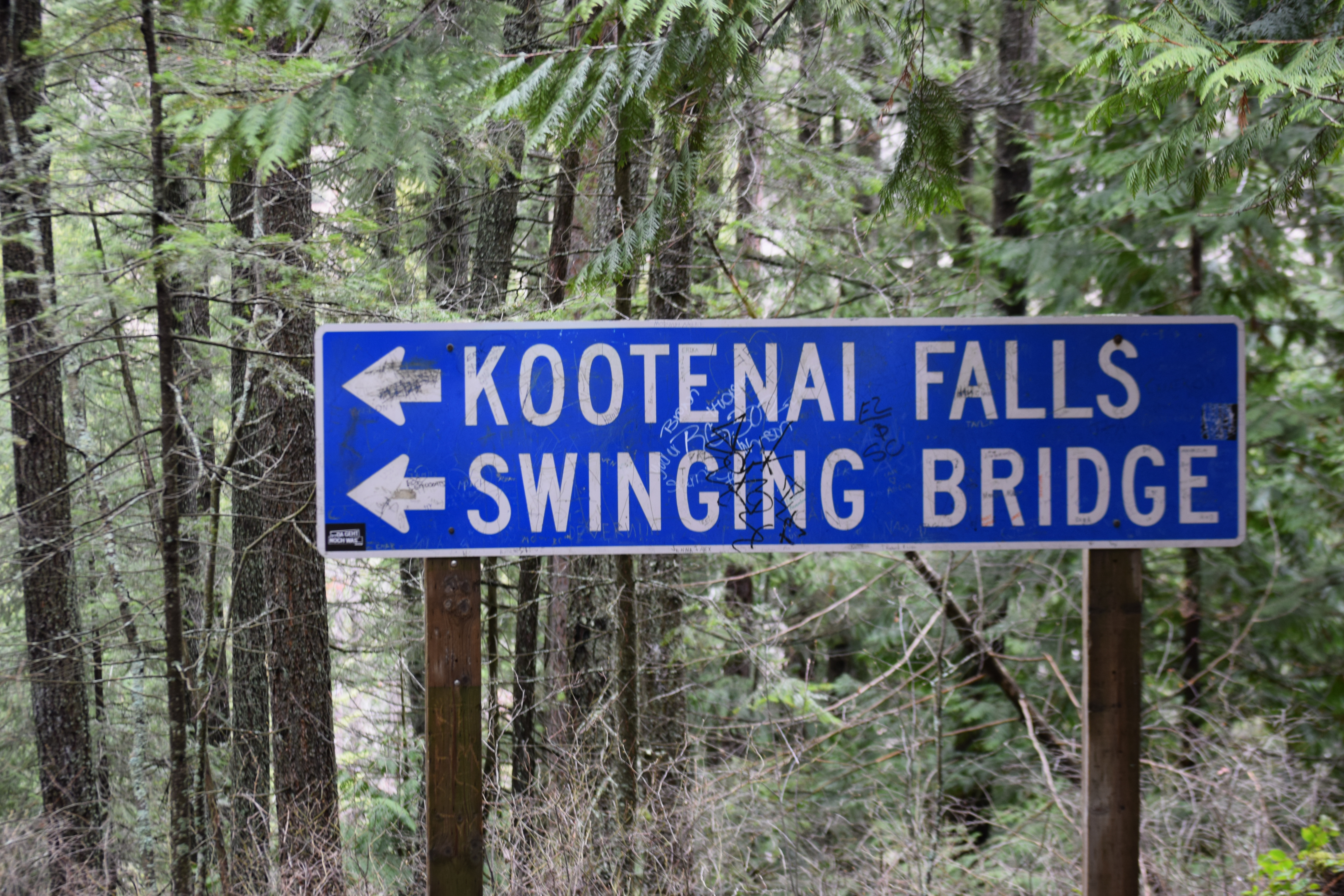 Signs towards the hikes